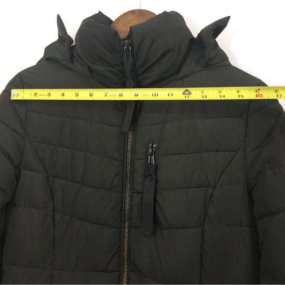 Guess women’s olive green hooded coat. Size medium. - Picture 10 of 16